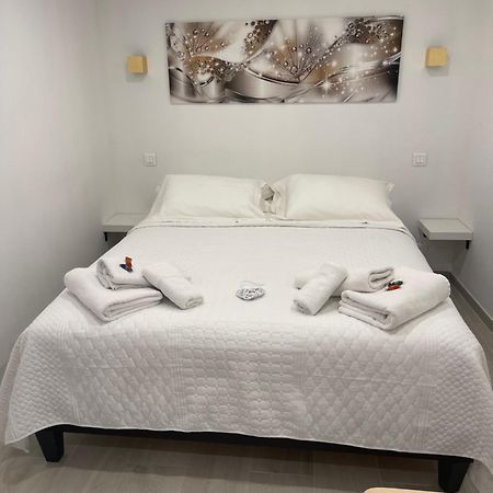 Grand Studio Neuf A 50 M Du Port Saint-Tropez Ngoại thất bức ảnh