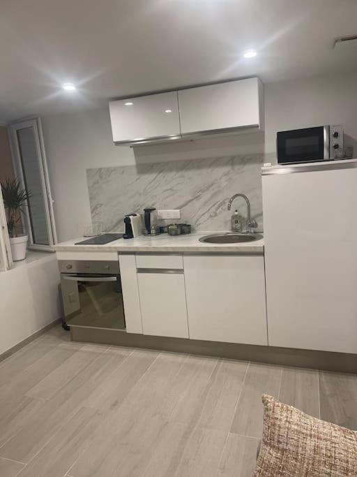 Grand Studio Neuf A 50 M Du Port Saint-Tropez Ngoại thất bức ảnh