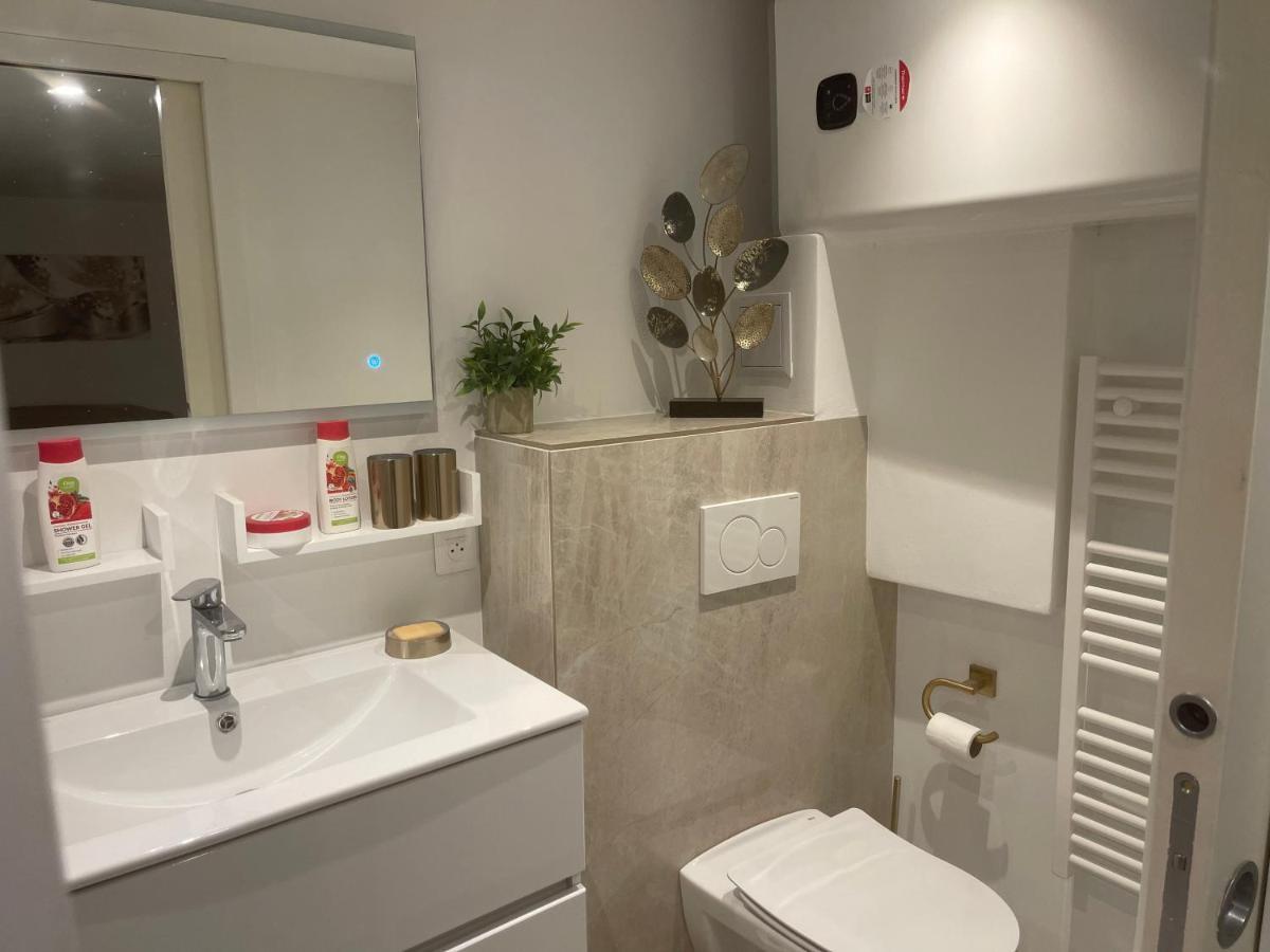 Grand Studio Neuf A 50 M Du Port Saint-Tropez Ngoại thất bức ảnh