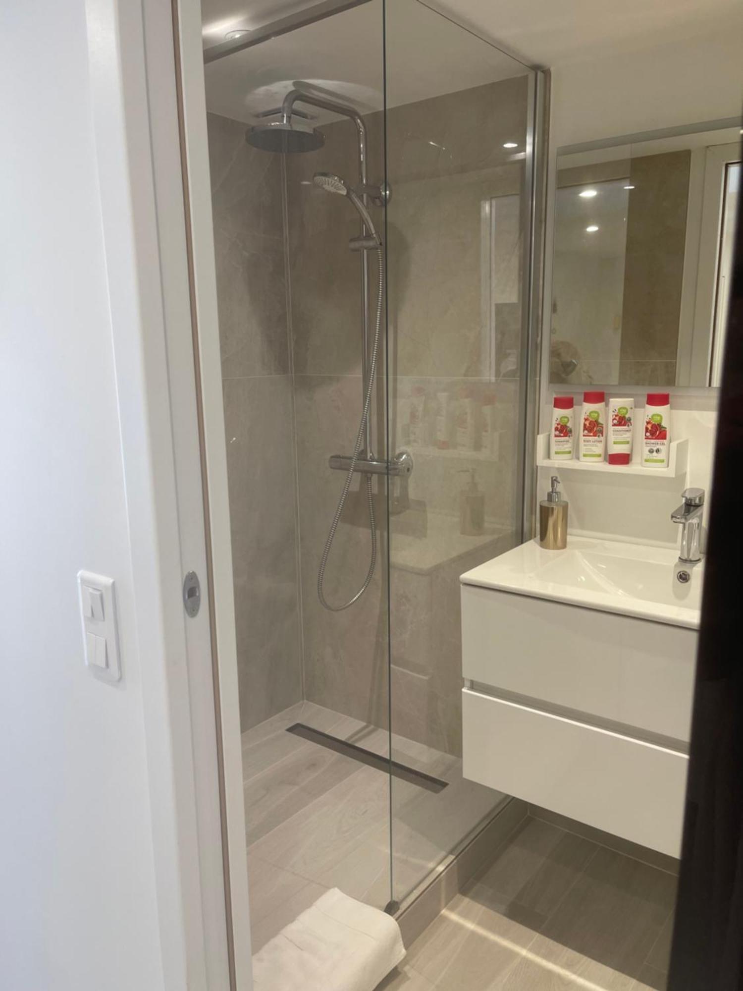 Grand Studio Neuf A 50 M Du Port Saint-Tropez Ngoại thất bức ảnh